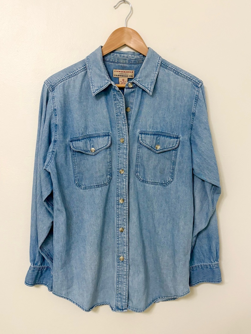 Vintage Cambridge Clothing Denim Button Up Shirt Size M 100% Cotton Western